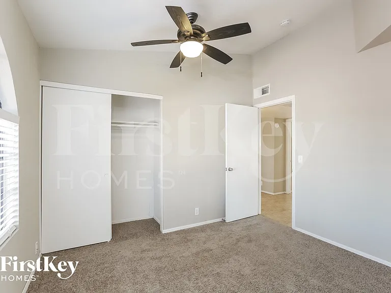 7371 W Colter St — Photo 12