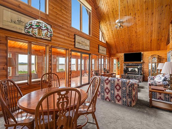 2nd image of 32233 Ponderosa Dr