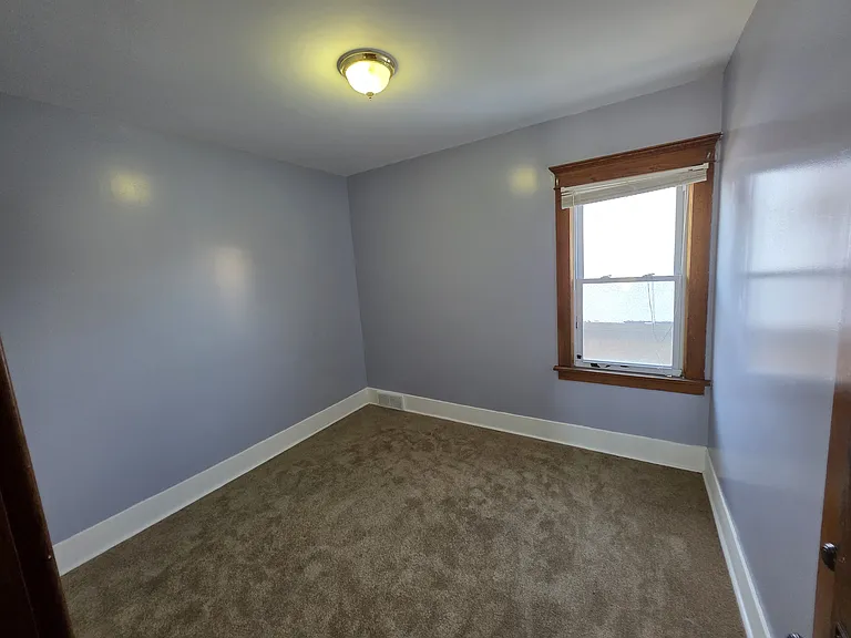 94 Parkwood Ave #2 — Photo 10