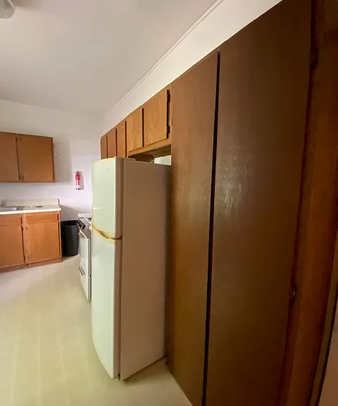 324 Catherine St #2 — Photo 10