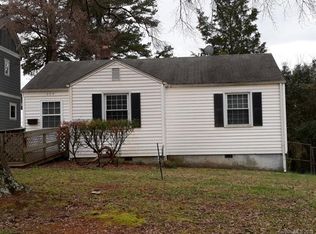 520 Melbourne Ct, Charlotte, NC 28209