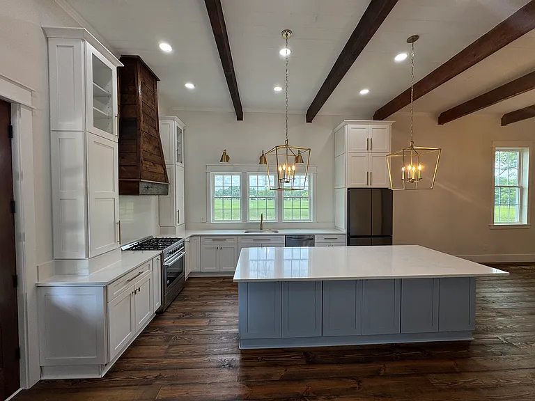 205 Railroad Rd — Photo 5