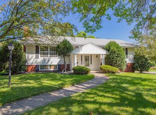 3511 Chelmsford Rd NE, Minneapolis, MN 55418