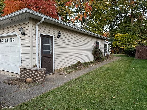 2nd image of 8329 Brentwood Dr