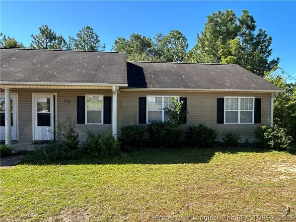 154 Glenn Brook Ln, Raeford, NC 28376
