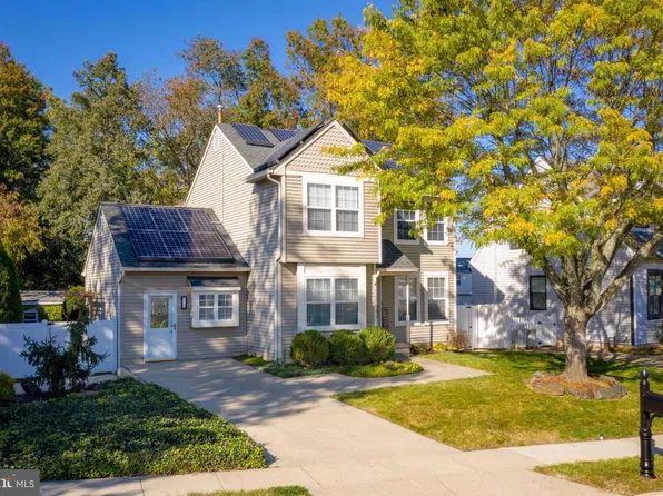 7601 Piersanti Dr, Pennsauken, NJ 08109