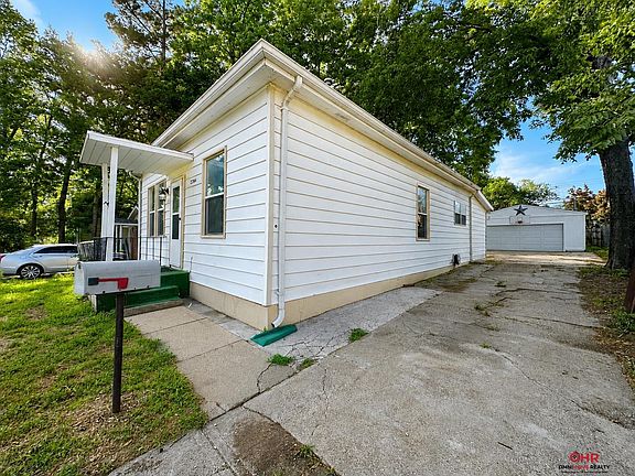 4th image of 2264 Dudley St