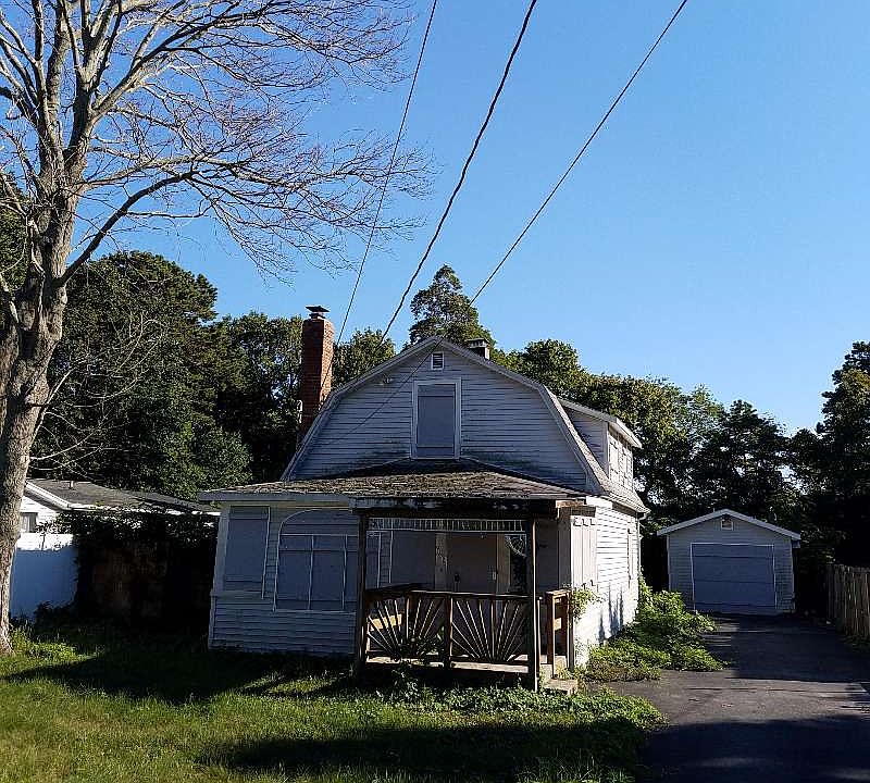1st image of 962 Baeck St