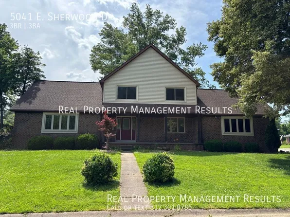 5041 E Sherwood Dr, Newburgh, IN 47630