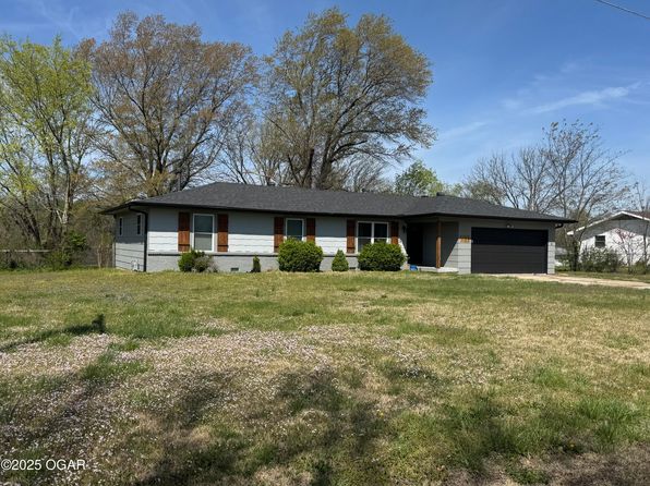304 S Blair Rd, Joplin, MO 64801
