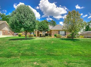 1925 Honeytree Trl, Haughton, LA 71037