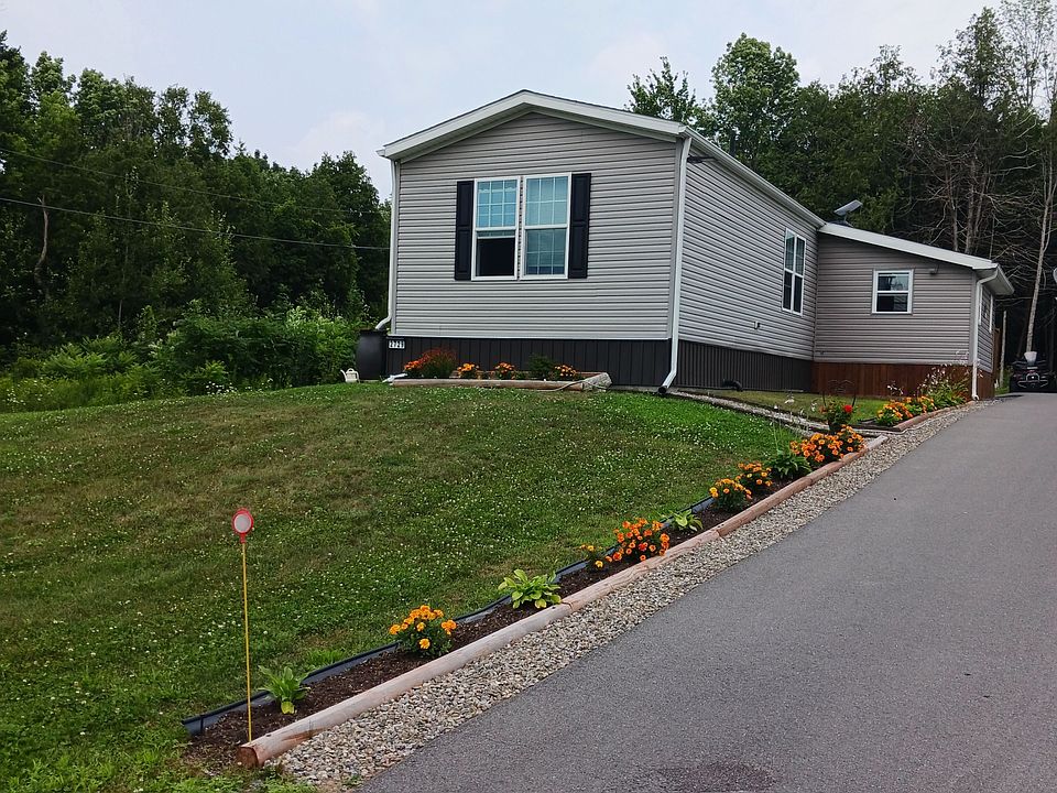1st image of 2729 Crows Nest Rd E