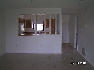 SPACIOUS LIVING AREA