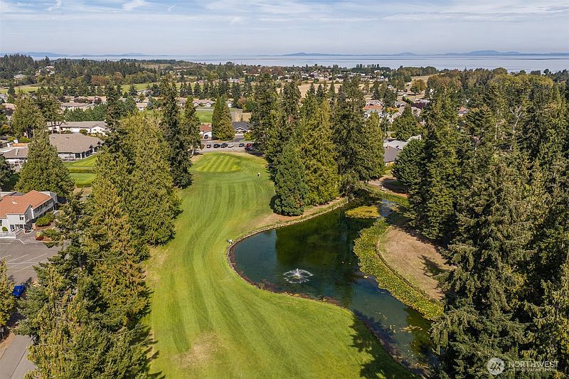 3rd image of 151 Fairway Drive