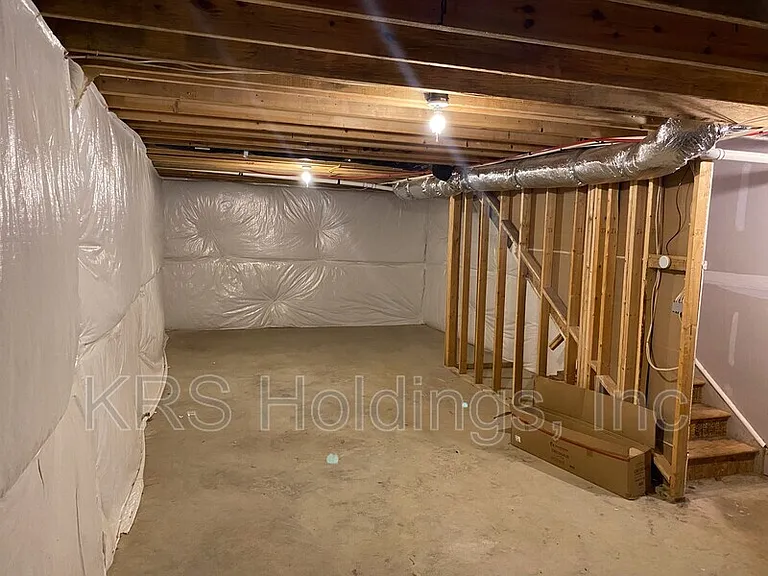 379 Hunting Wood Dr — Photo 17