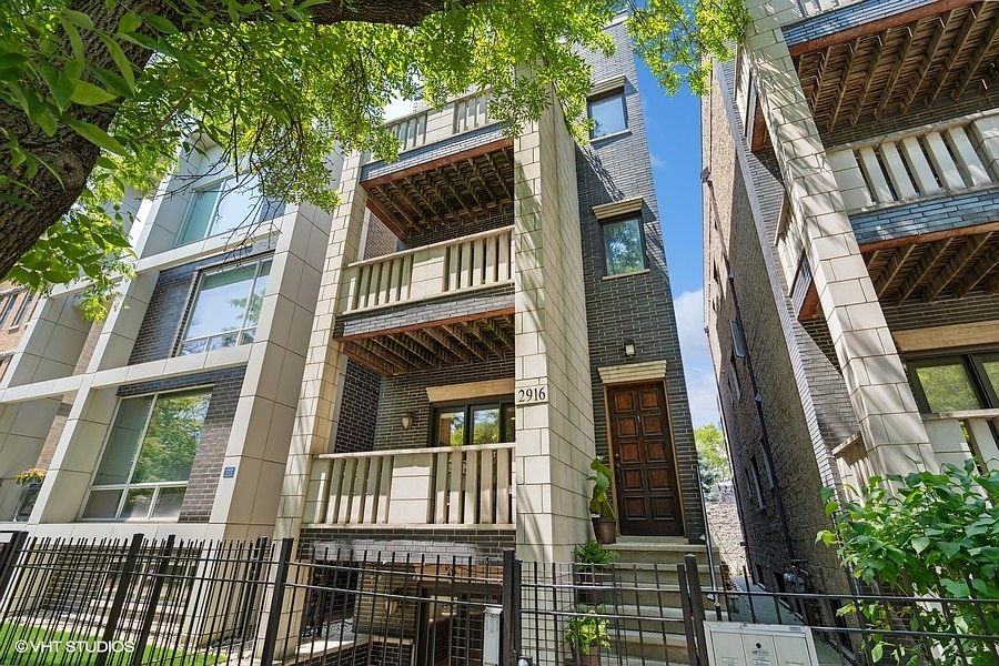1st image of 2916 N Damen Ave #1