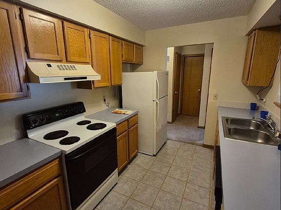 5th image of 1003 E 27th St