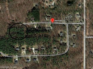 7165 Sanctuary Dr, Jackson, MI 49201