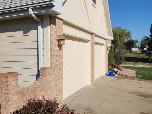 3rd image of 867 College Park Pl