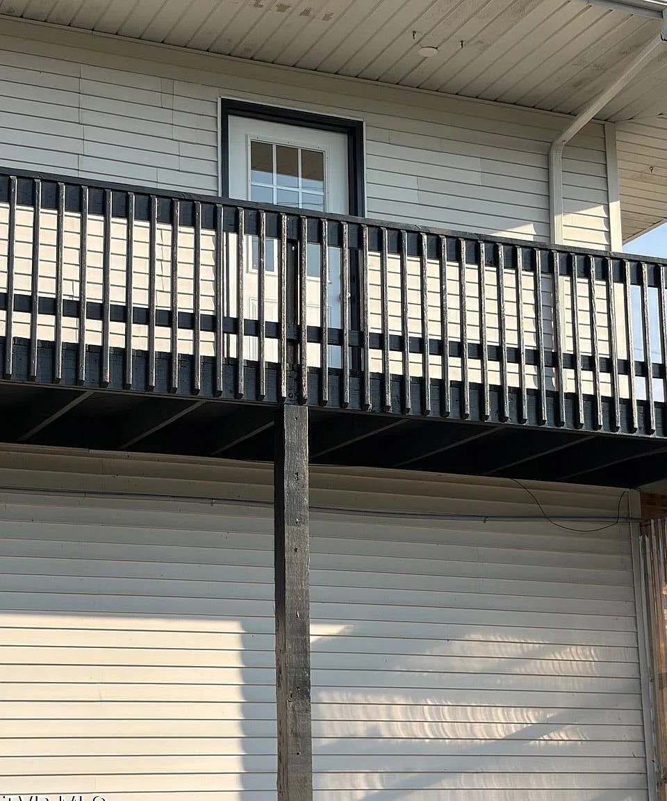 3 bed, 2.5 bath, 1500 sqft, $1,850 — Photo 3