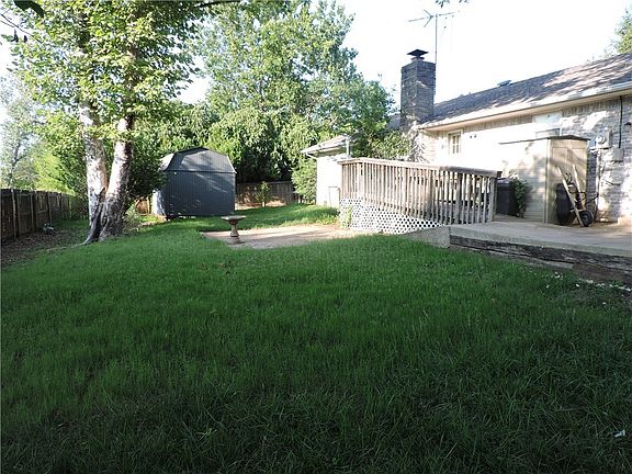 5th image of 1330 Whippoorwill Dr