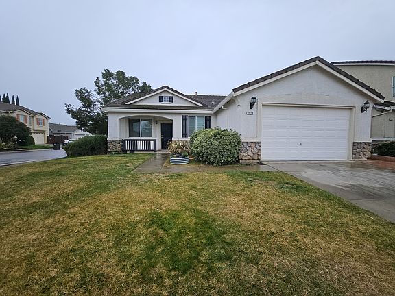 3rd image of 2610 Woodshire Ct