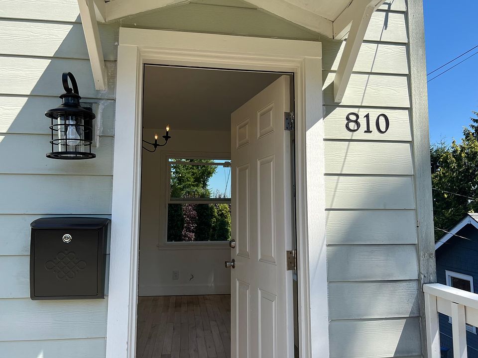 1st image of 810 Chester Ave #A