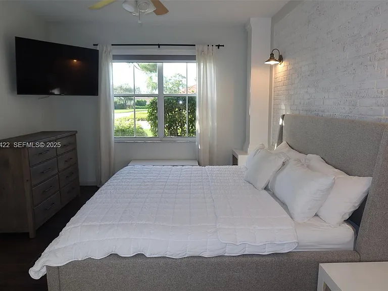 8189 Sandpiper Way — Photo 7