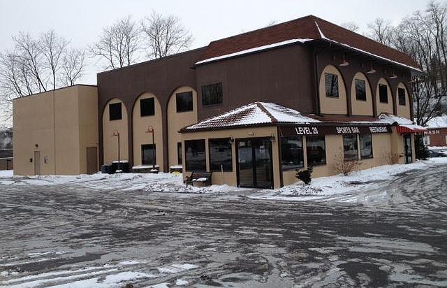 1st image of 1033 Paxton Dr