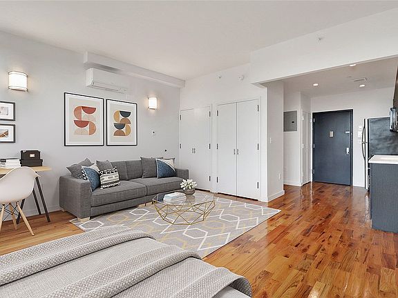 5th image of 17 Somers St #4F