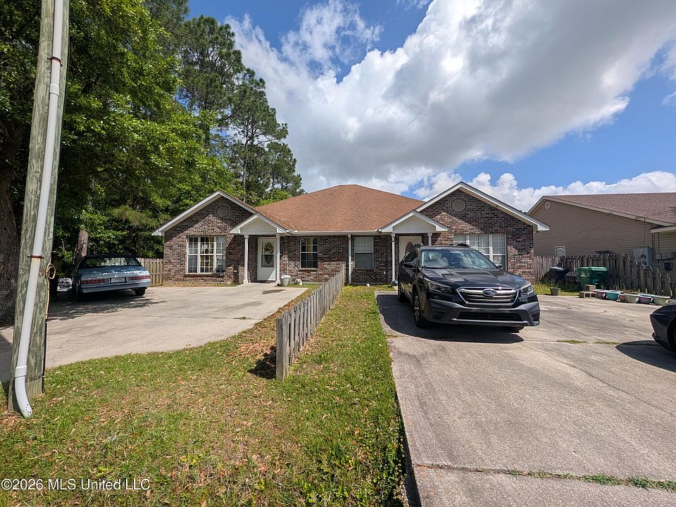 1st image of 4044 Camellia St #A & B
