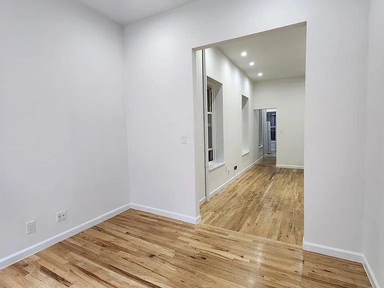 235 E 24th St #2A — Photo 9