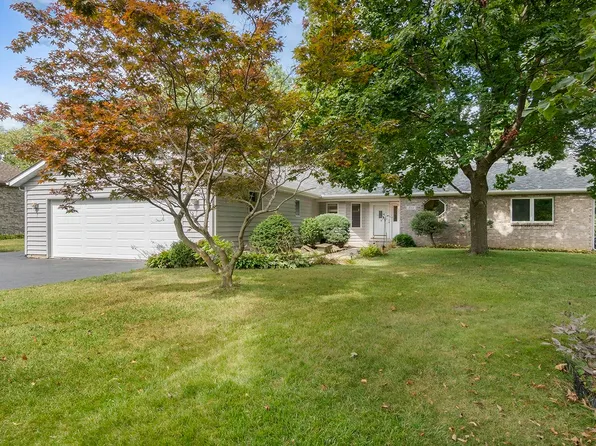 511 Trading Post Trl, Rockton, IL 61072