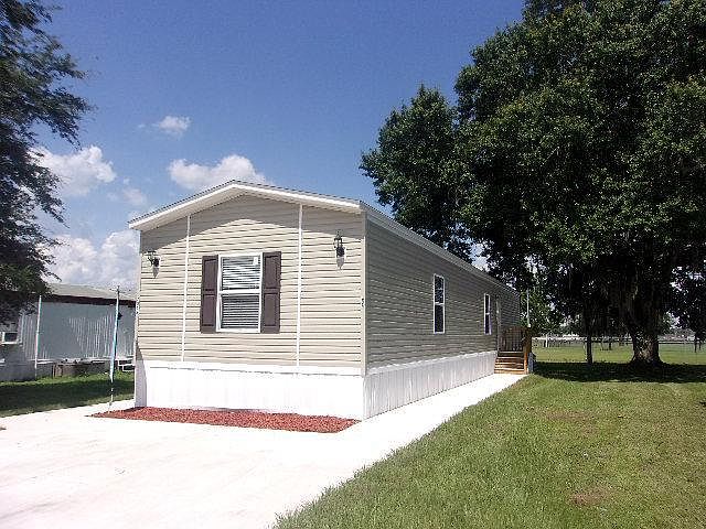 1st image of 7043 Greenbrier Village Dr