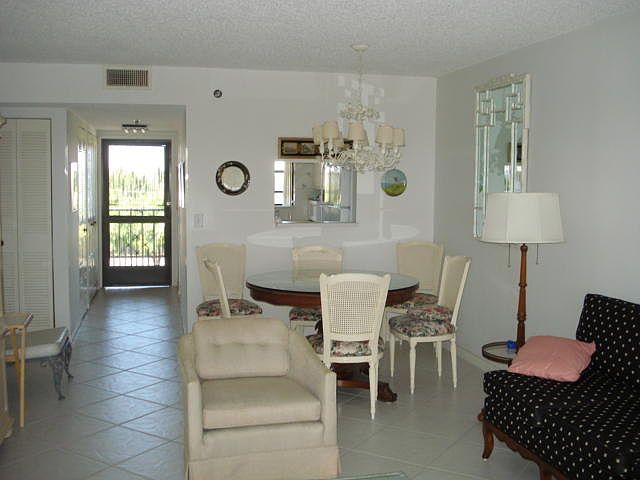 1st image of 4700 W Lucerne Lakes Boulevard #503