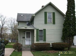 136 Oak St, Hillsdale, MI 49242