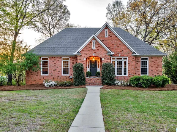 1038 Crest Rd, Leeds, AL 35094