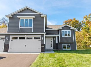 205 8th Ave SE, Isanti, MN 55040