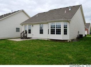 2404 Fourlakes Dr, Belleville, IL 62220