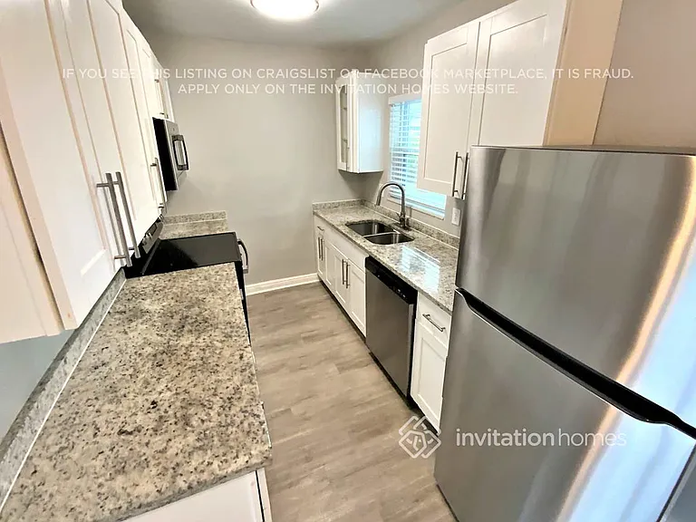 330 Washington Ave — Photo 6