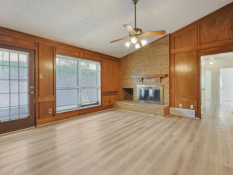 5137 Shoregate Dr — Photo 18