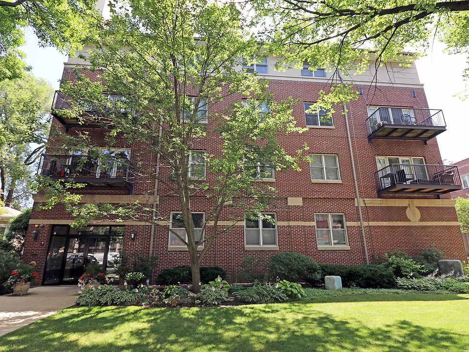 1st image of 1319 Chicago Ave APT 102
