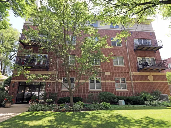 1319 Chicago Ave APT 305, Evanston, IL 60201