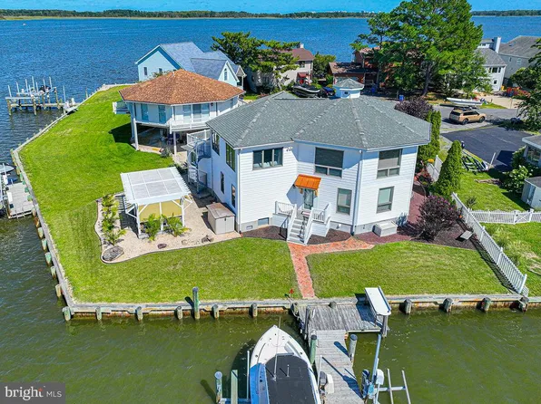 15 Riverside Ct, Ocean Pines, MD 21811