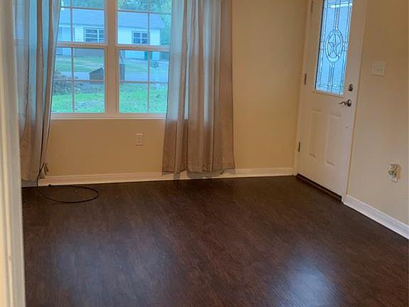 2nd image of 7621 Bellingham Dr