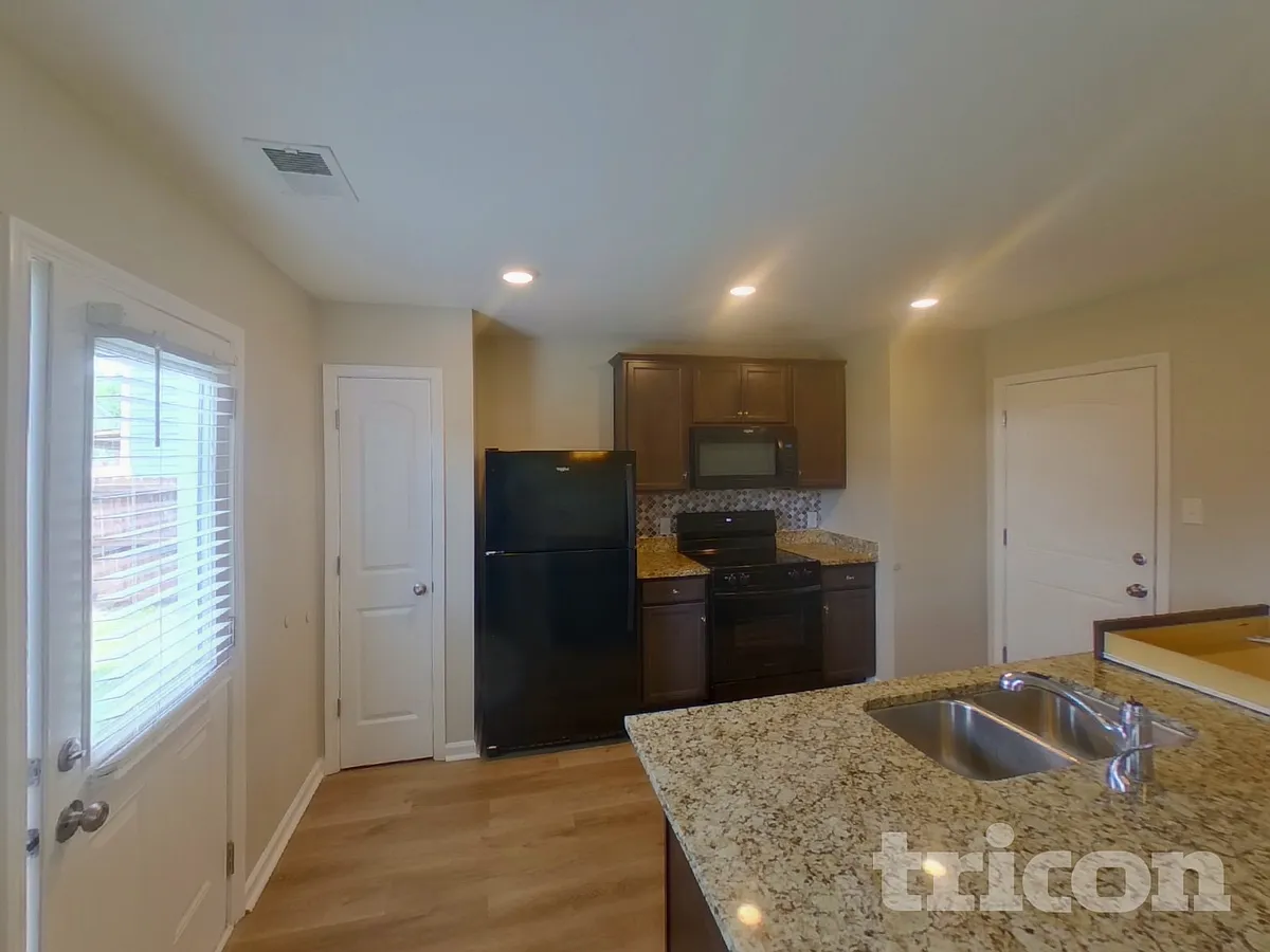 Building Photo - 3706 Burdette Way