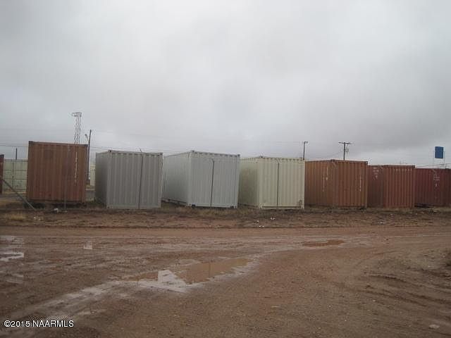 2nd image of 805 W 4th St