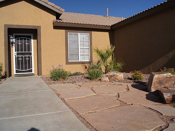 Flagstone patio