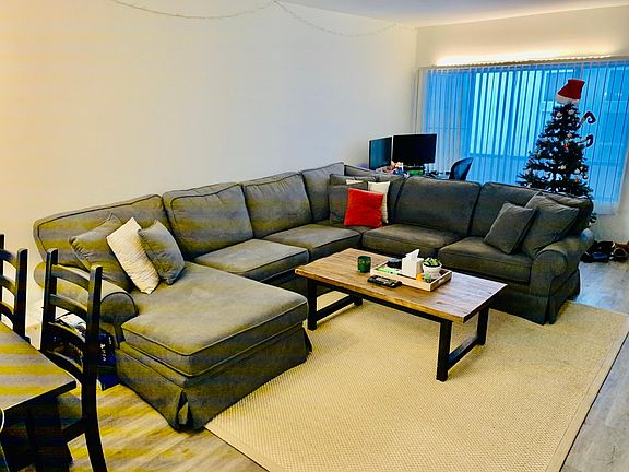 4th image of 1834 Butler Ave APT 5