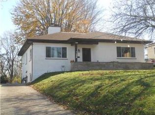 4521 Country Club Blvd, South Charleston, WV 25309
